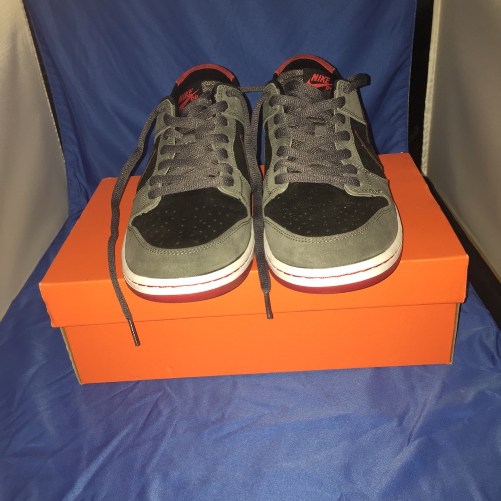 Nike SB Dunk Low ‘ISHOD WAIR’